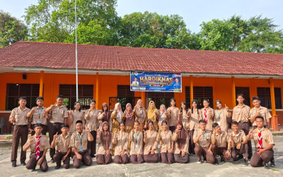 Kegiatan Literasi SMAN 5 Pinggir
